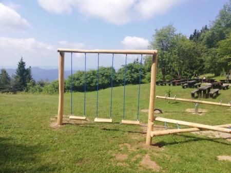 Nova igrala na Čemšeniški planini